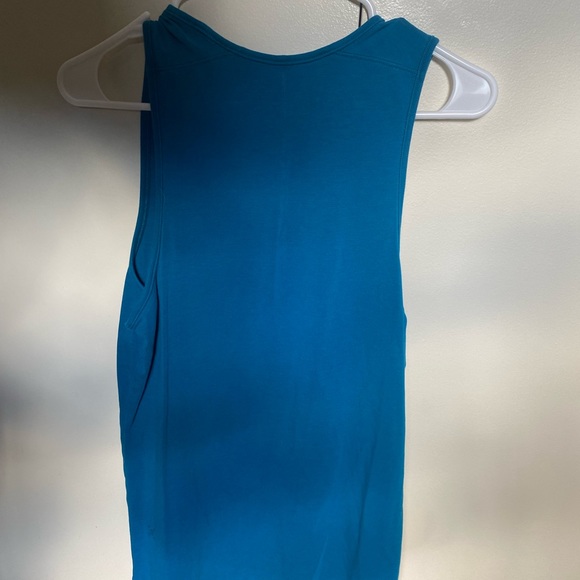 SOLD Lululemon tank top - Picture 2 of 2